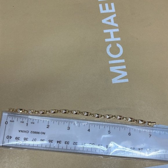 BNWT Michael Kors Gold Bracelet with Crystals GRETA GIFT ITEM - Picture 5 of 6